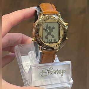 NEW Disney Lorus Mickey Mouse Live Action Musical Melody Gold Watch